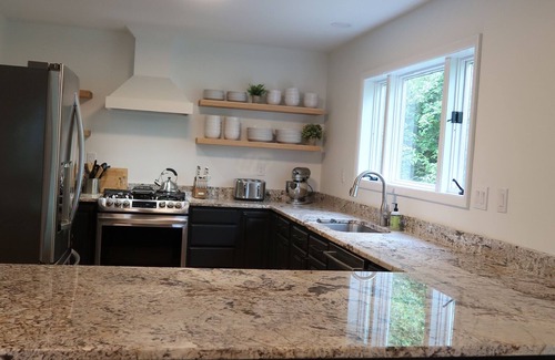 Nashport House | The View at Buckeye Lake - the ultimate lakefront retreat for 12.
