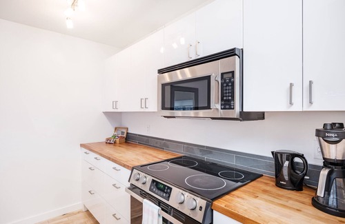 Whitehorse Apartment | The View - relax in the heart of Whitehorse