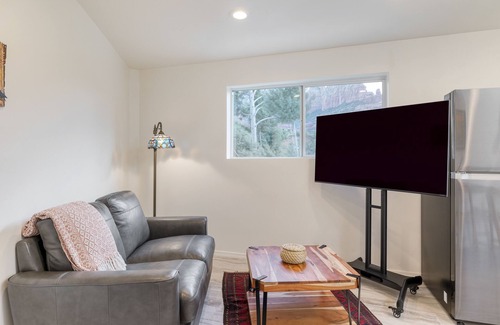 Uptown Sedona House | The Viewpoint by AvantStay | Luxe Home + Spa/Views