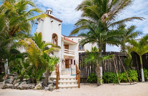 Akumal Villa | The views from Oceanfront Villa Cascadas in Akumal are breathtaking!
