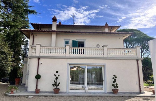 Staffoli Apartment | THE VILLA OF OUR DREAMSn"LA TERRAZZA" - apartment in villa with swimming pool.