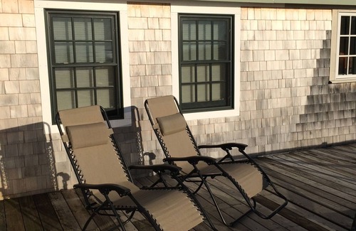 Vinalhaven Cottage | "The Villa" - Private Cottage with Views & Shorefront