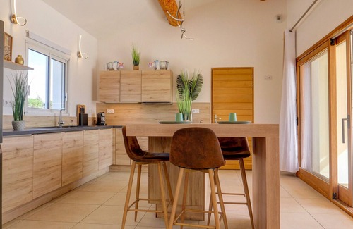 Colonzelle Villa | The Villa with garden, heated swimming pool & view of the Ventoux - Colonzelle