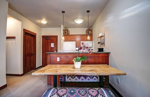Olympic Valley Hotel | The Village at Palisades Tahoe