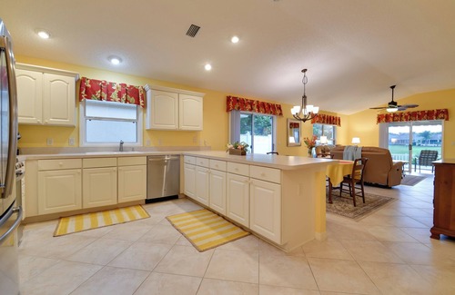 The Villages Villa | The Villages Home on Golf Course Near Lake Sumter!