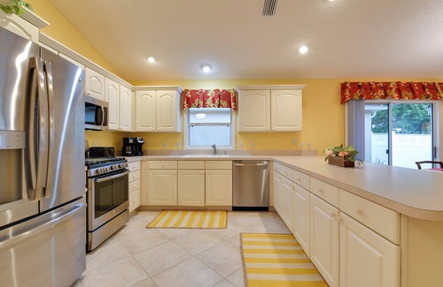 The Villages Villa | The Villages Home on Golf Course Near Lake Sumter!