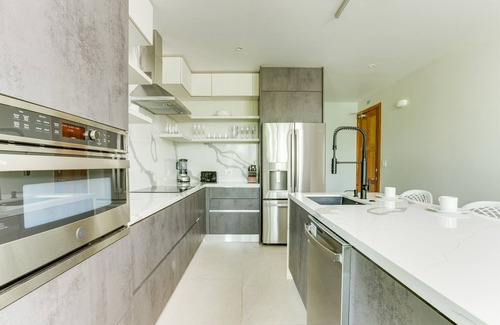 Cocoplum Condo | The Villas at Cocoplum 'Whale Shark' Apartment 121