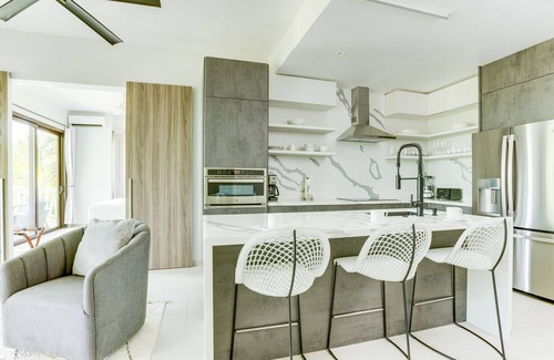 Cocoplum Condo | The Villas at Cocoplum 'Whale Shark' Apartment 121
