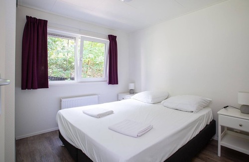 Municipality of Rhenen House | The villas for 8 people are sunny and with 4 bedrooms and 2 bathrooms offer all the space you need!