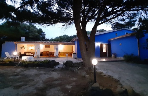 Sant'Antioco Villa | The Viola House in front sea , whit beautiful garden