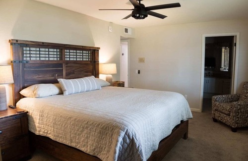 Sunrise Villas Villa | The Vista House, a Desert Escape, Heated Pool+Hottub|Pickleball|6 min to Old Town