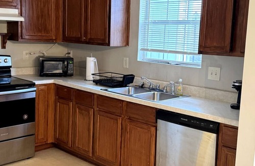 Belmont House | The VLuxe of Lithonia