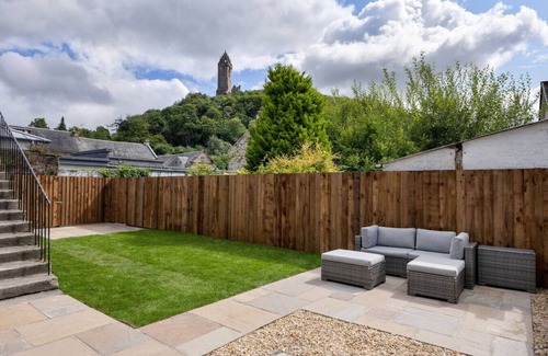Tillicoultry Apartment | The Wallace Suite by The Wallace Monument