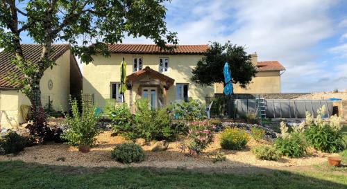 Le Dorat House | The Walnut Tree Gite