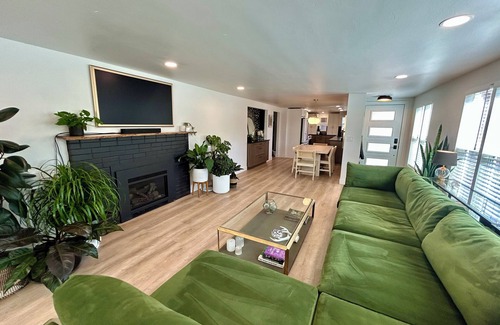 Friendly House | The Washington – Bright Modern Urban Jungle With Best Walkable Location/Hottub