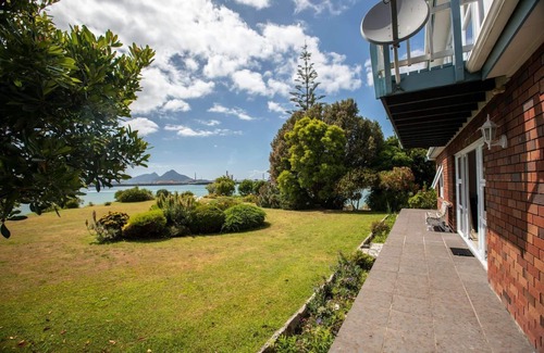One Tree Point House | The Waterfront Gem One Tree Point Northland NZ
