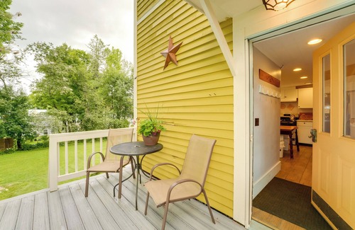 Cornish House | 'The Watson House' ~ 16 Mi to Sebago Lake!