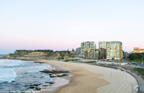 Newcastle Apartment | The Wave - holiday apartment in Newcastle