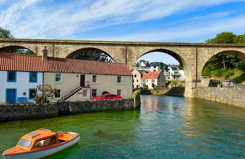Lower Largo House | The Wee Blue House, East Neuk