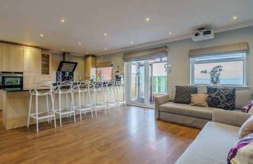 Skelmorlie Cottage | The Wee Nunnery - UK7123