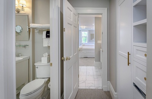 Ridgefield Hotel | The West Lane Inn - Family Suite