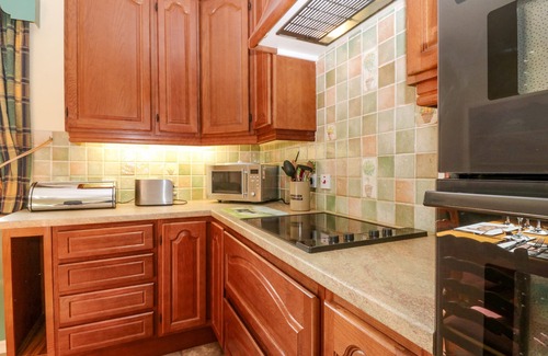 Grantown-on-Spey Cottage | THE WEST WING, pet friendly, with a garden in Grantown-On-Spey