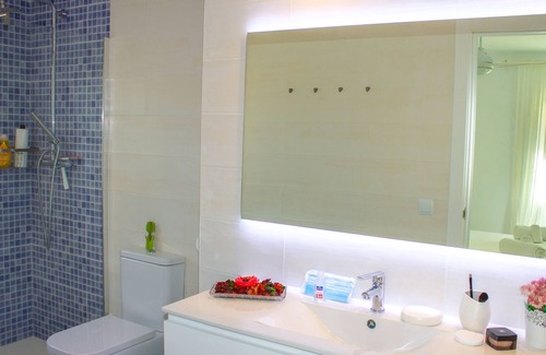 Cala Llombards Ski Chalet | The White Beach House (Cala Llombards)