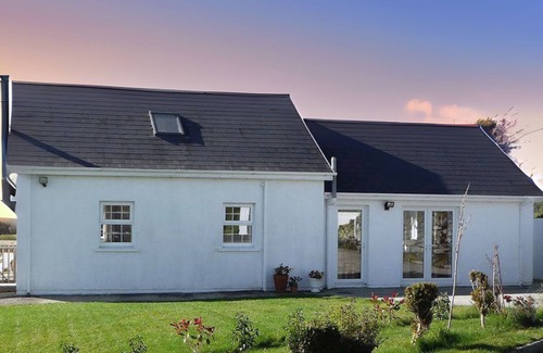 Reenascreena Cottage | The White Cottage Leap
