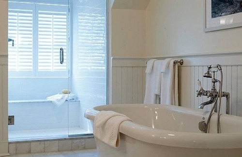 Salisbury Hotel | The White Hart