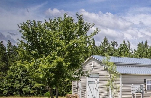 Drakes Branch House | The White House; located at the foothills of the Shenandoah Valley.