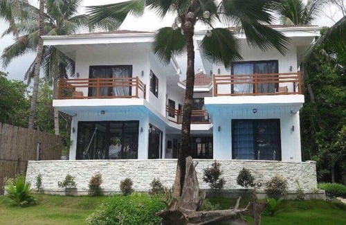 Libaong House | The Whitehouse by the Sea