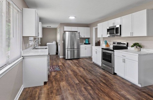 Chattanooga House | The whole group will enjoy easy access to everything from this centrally located place