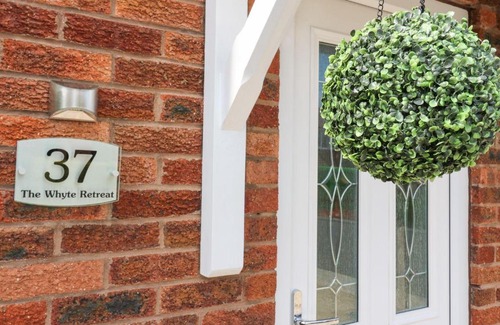 Hornsea House | The Whyte Retreat