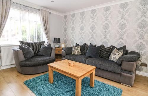 Hornsea House | The Whyte Retreat