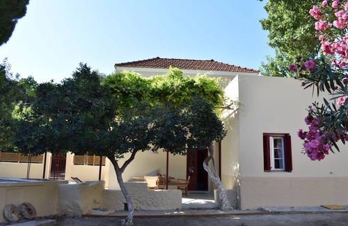 Ixia Villa | The windmillvilla is a traditional Rhodian farm house.