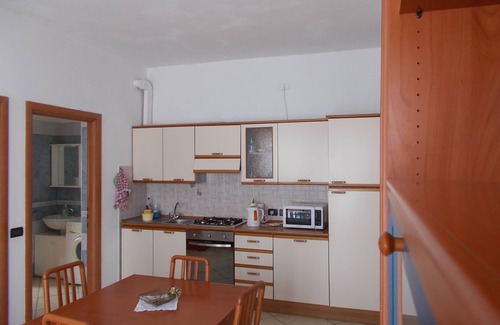 Borgo Roma Apartment | The Window to the Park