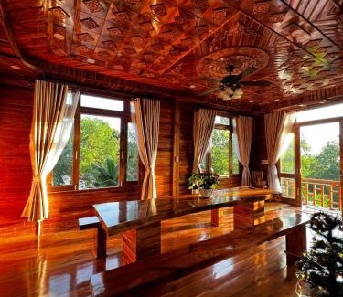Ham Ninh Ski Chalet | The wooden house has a beautiful sunrise & seaview