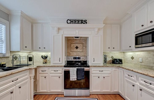Conroe House | The Woodlands Poolside Retreat w/PRIVATE POOL & BACKYARD PLAYSET