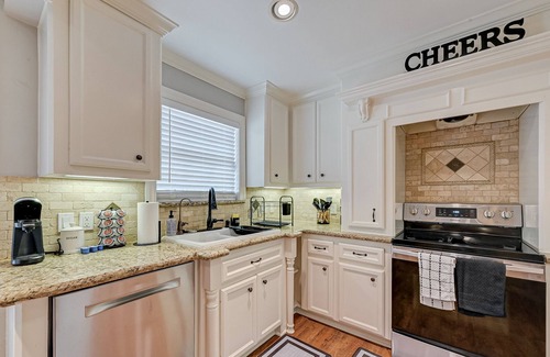 Conroe House | The Woodlands Poolside Retreat w/PRIVATE POOL & BACKYARD PLAYSET