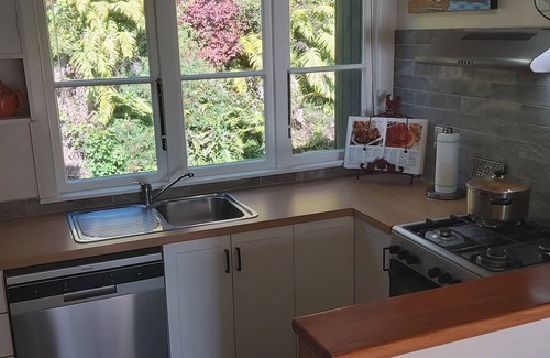 Rotoma House | THE WOW FACTOR Paradise found, all the home comforts at stunning Lake Rotoma