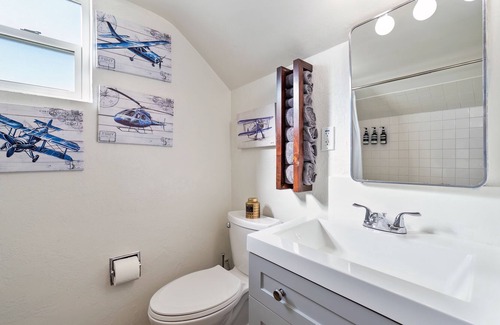 Midtown House | The Wright House | Home in the Heart of Midtown, Duplex walking distance from midtown