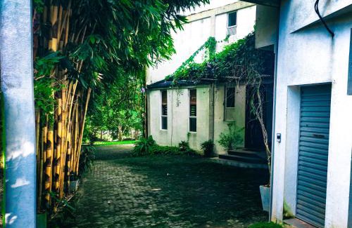 Seeduwa - Katunayake House | The Yacht Riverside Villa Near Colombo International Airport