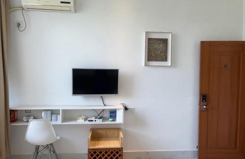 Shuangliu District House | The Yangshuo Durian Guesthouse 阳朔榴莲间民宿