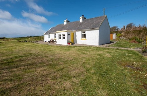 Lisdoonvarna Cottage | The Yellow Cottage, Doolin
