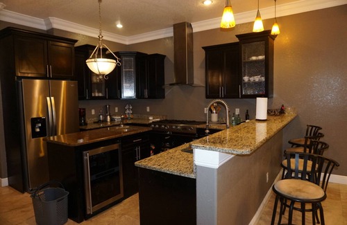 Haines City House | The Yellow House in the Heart of Florida