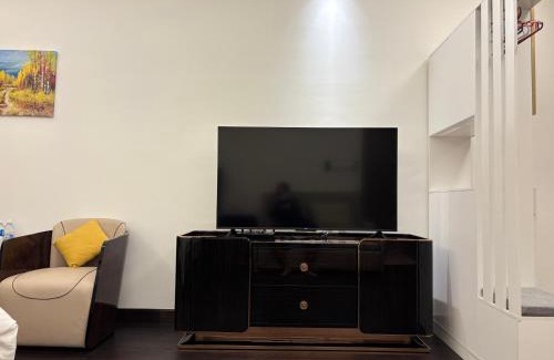 Central District Apartment | TheBess Hotel Tokyo is located adjacent to Singapore and offers a sea viewIt is a family business smart room with the sea view of Princess Bay富力公主湾