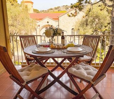 Bordighera Apartment | TheKeyStudio, La casa dei Delfini