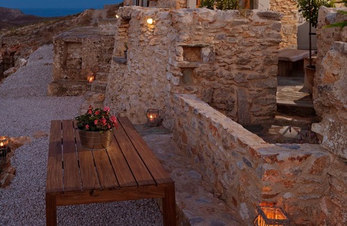 Chora Folegandros Apartment | "Themonies Luxury Suites" offer a unique accommodation