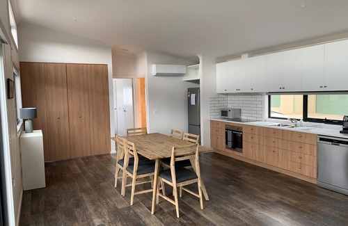 Jindabyne House | TheNix10 - Premium pet friendly accommodation in the heart of Jindabyne