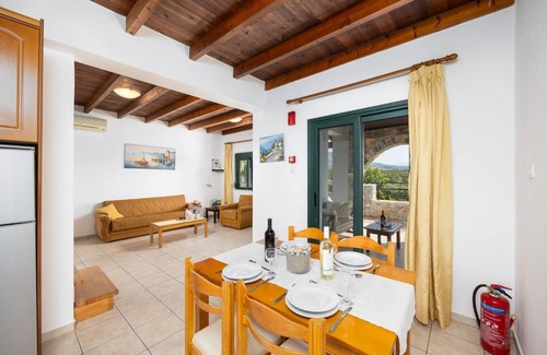 Fragkokastello Villa | Theo Beach Villa - Four Bedroom Villa, Sleeps 9